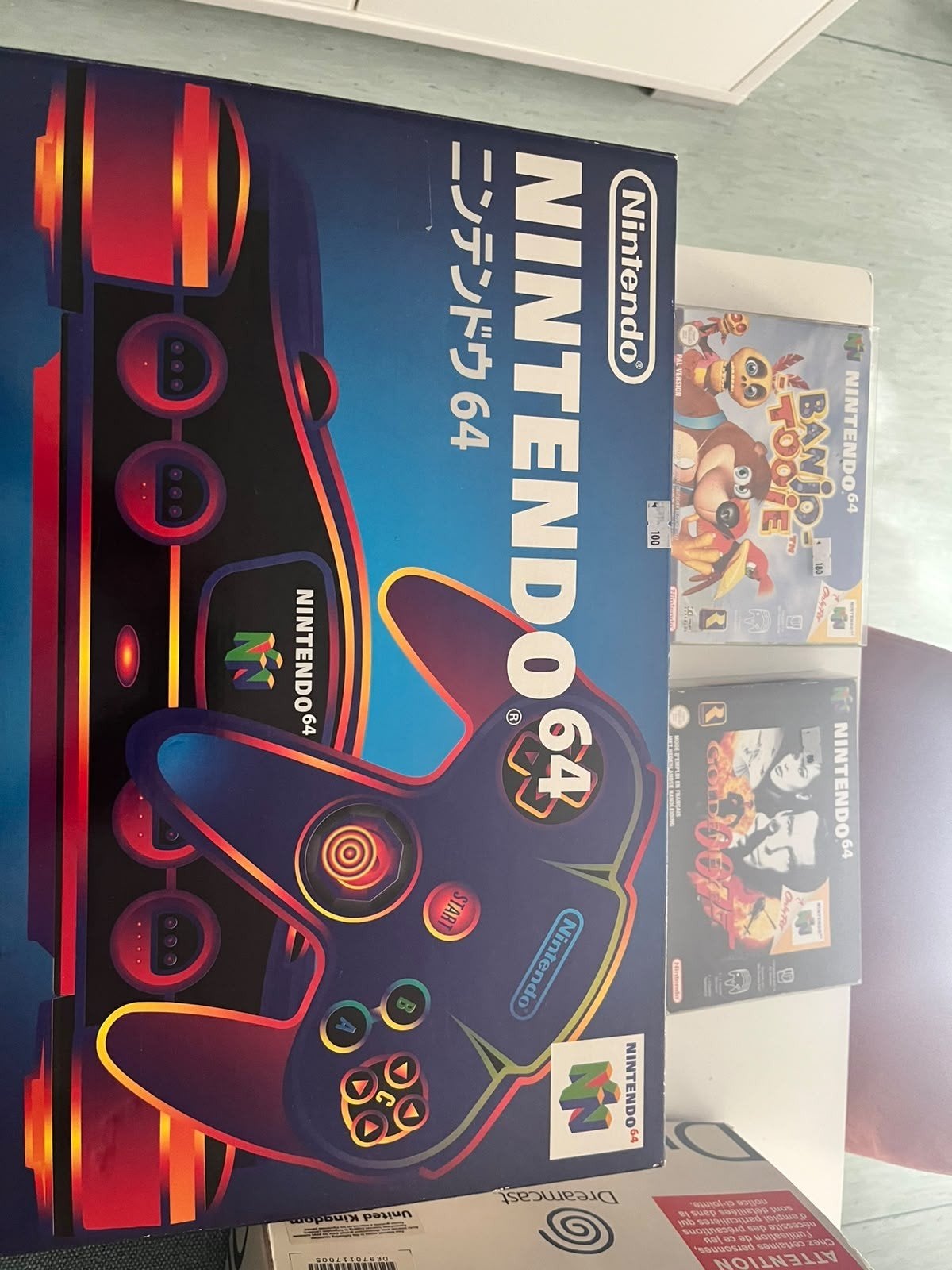 Nintendo 64 exceptionnelle de jeux vidéo rétro & consoles, Enlèvement