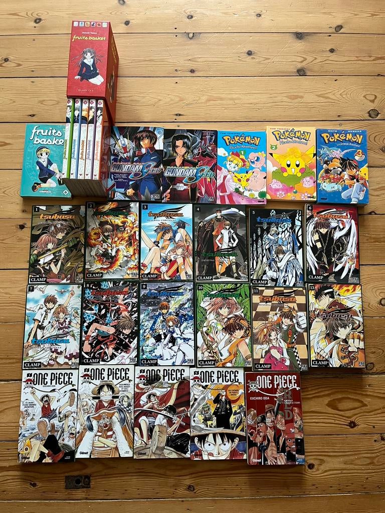 Urgent Lot 27 mangas One Piece Tsubasa Pokemon Fruits Basket, Plusieurs comics, Enlèvement ou Envoi, Comme neuf, Japon (Manga)