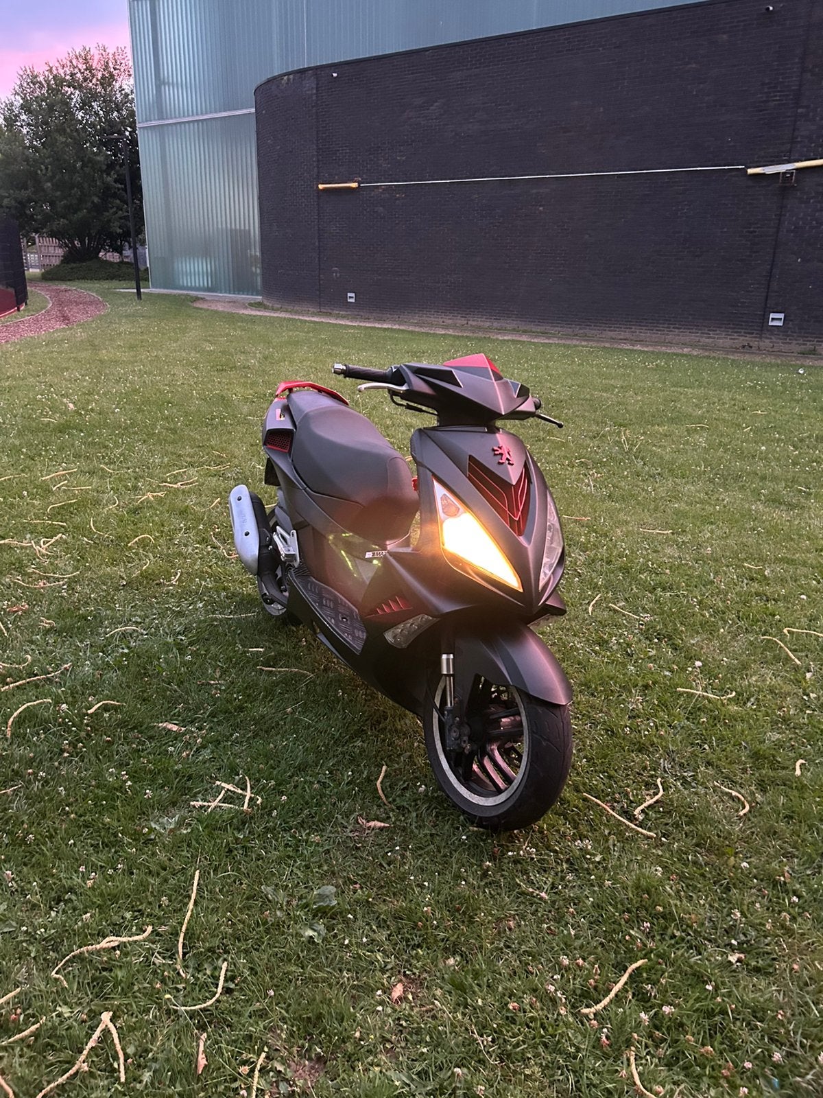 Speedfight 3 kappen gezocht️, Fietsen en Brommers, Scooters | Peugeot, Ophalen, Zo goed als nieuw, Speedfight