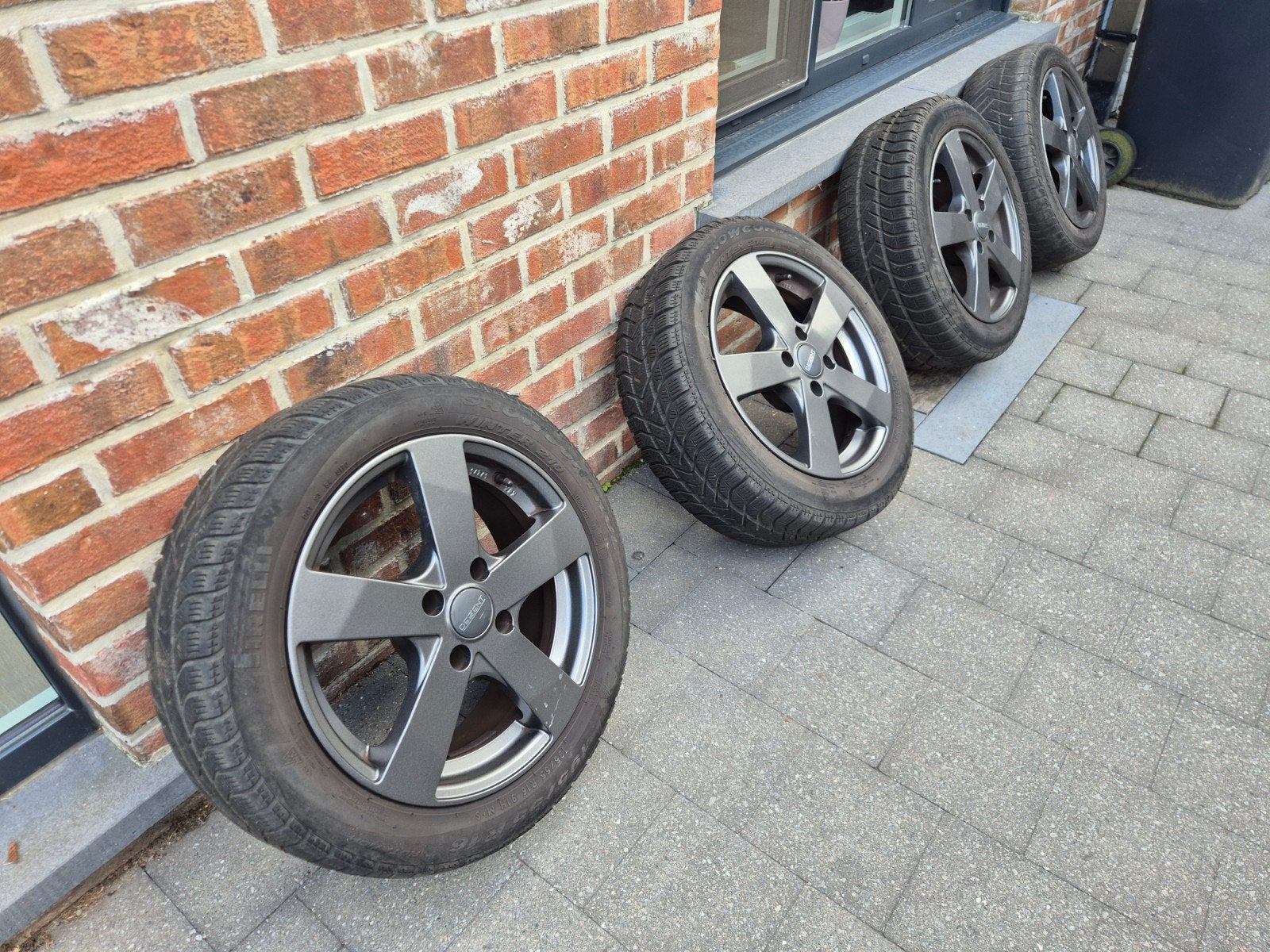 winterbanden 195/55 en velgen 16inch, Enlèvement, Utilisé, Peugeot