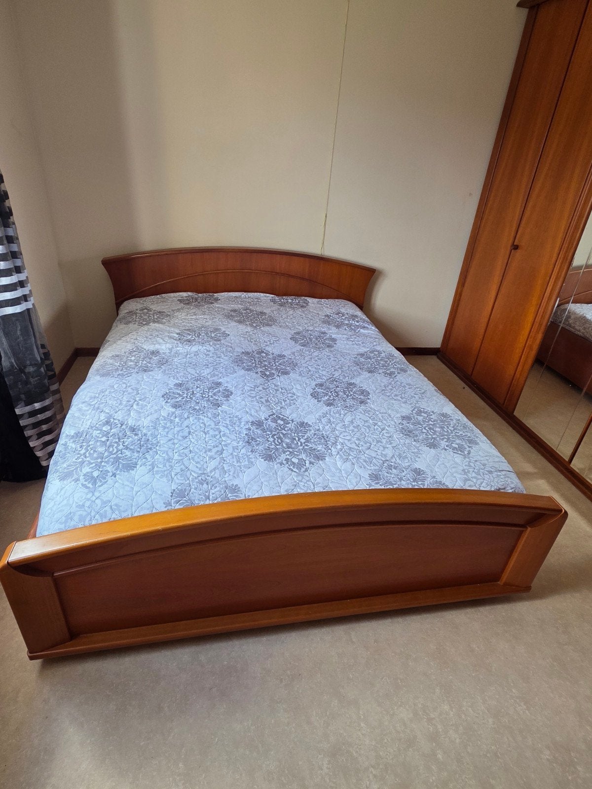 chambre a coucher a donner gratuitement, Enlèvement
