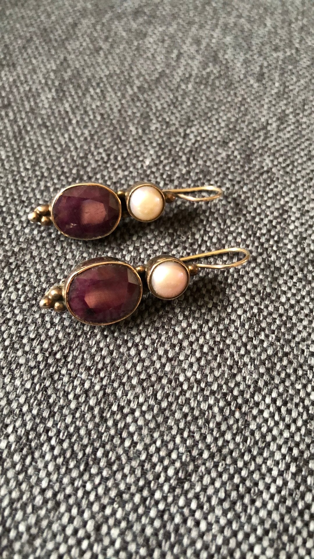 Boucles d’oreilles argent rubis perles, Bijoux, Sacs & Beauté, Broches, Enlèvement ou Envoi, Comme neuf, Argent, Argent