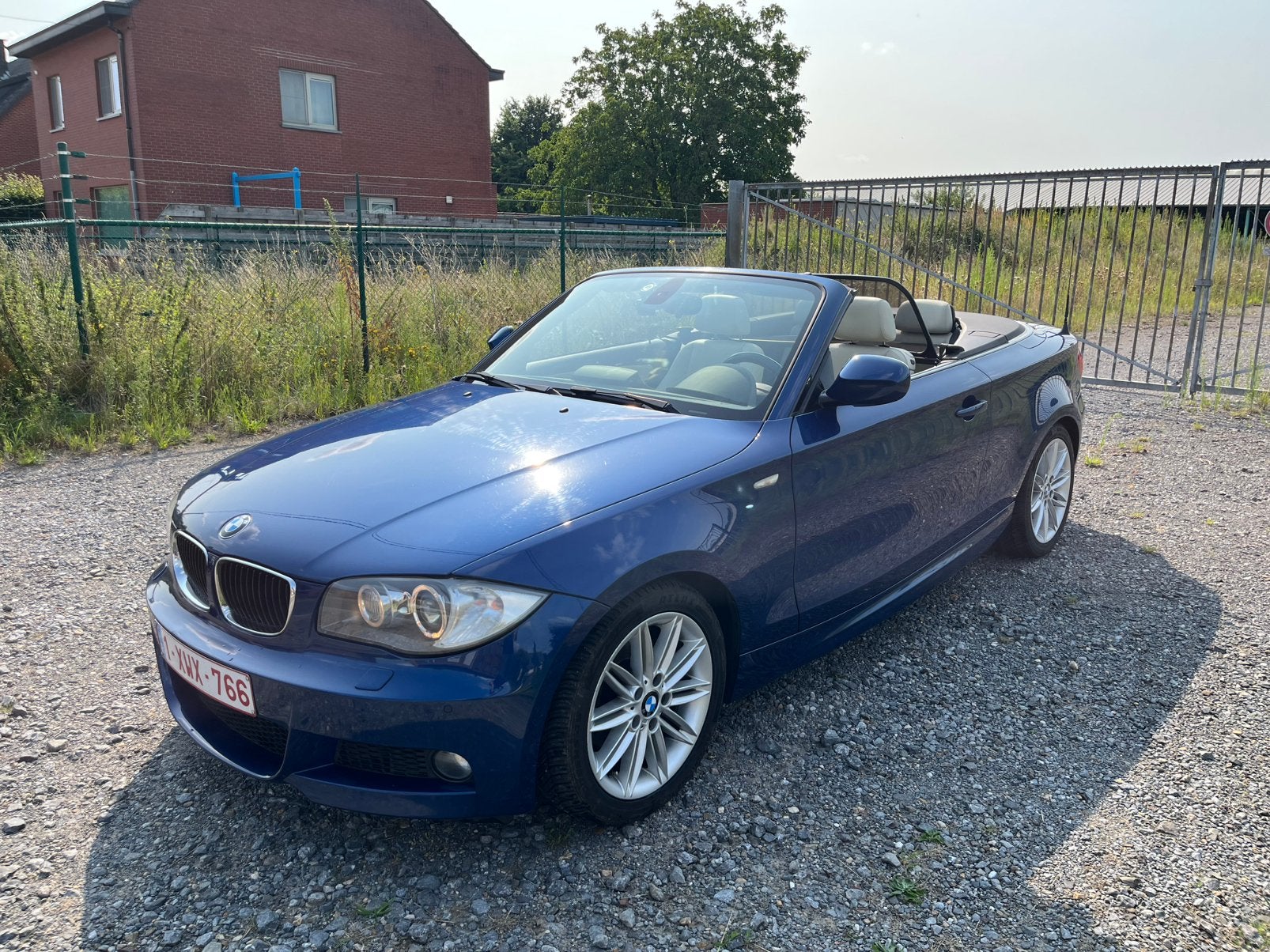BMW 120i Cabrio 2.0L (2009) Topstaat, Auto's, 4 zetels, 1995 cc, Beige, 4 cilinders