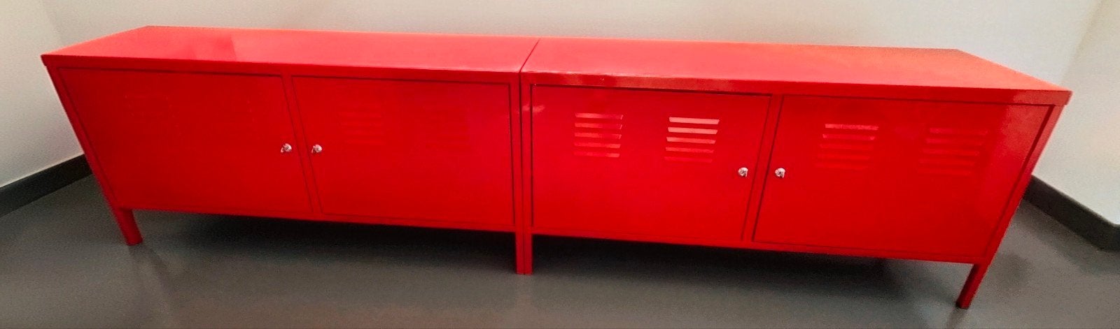 TOPDEAL! Set 2 rode IKEA PS lockerkasten (zeldzaam) !, Huis en Inrichting, Ophalen, Zo goed als nieuw, Industrieel, Design en Modern.