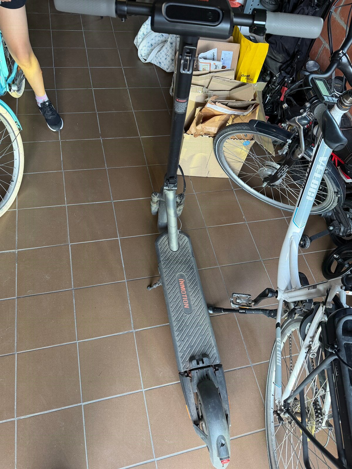 Inmotion step, Vélos & Vélomoteurs, Enlèvement, Comme neuf, Step électrique (E-scooter)