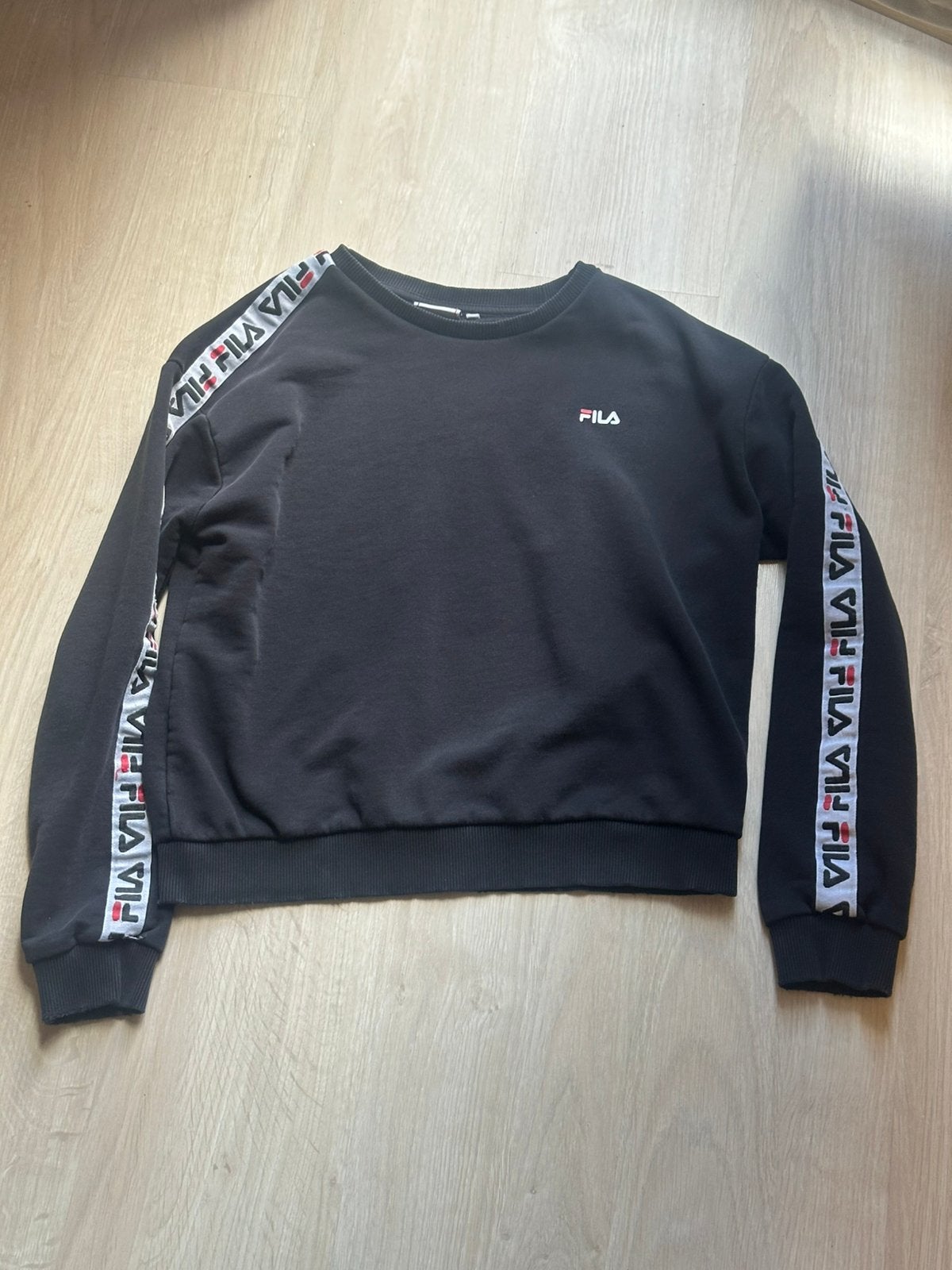 Fila sweater trui zwart M, Vêtements | Femmes, Taille 38/40 (M), Autres types, Porté, Noir