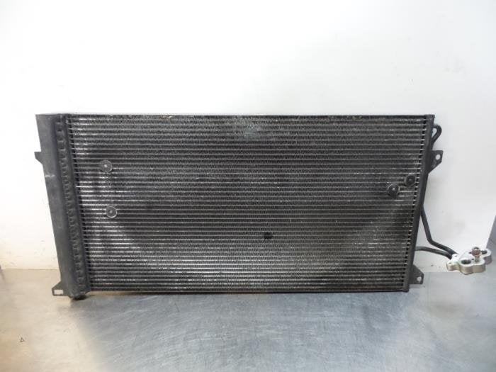 Condensateur clim d'un Audi Q7, -, Utilisé, -, -