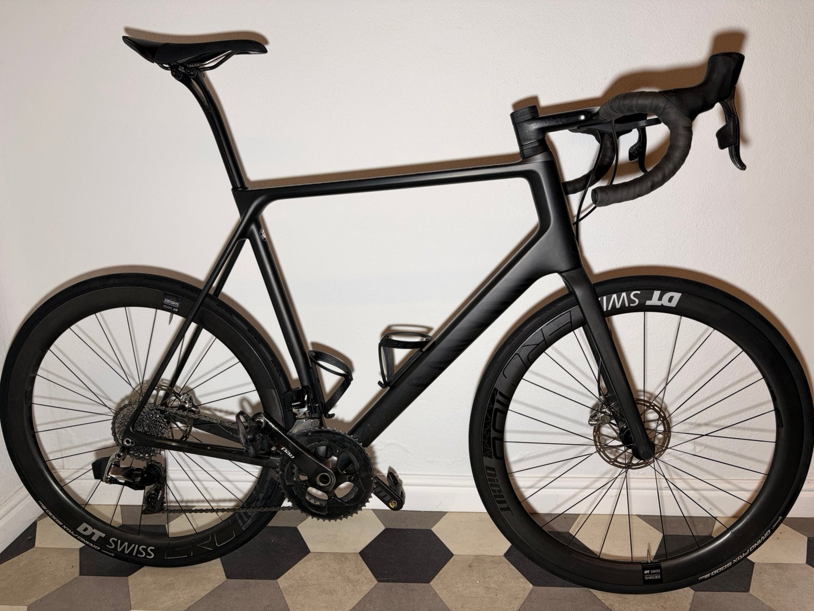 Canyon Endurace CF SLX Disc 9.0 eTap - SRAM Red eTap - 2XL, Vélos & Vélomoteurs, Enlèvement, Comme neuf, Carbone