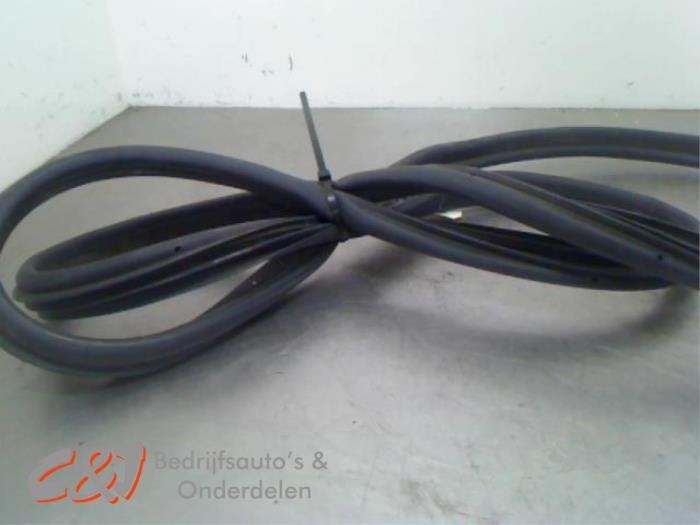 Schuifdeur Rubber rechts van een Citroen Berlingo, Auto-onderdelen, Carrosserie, Citroën, Gebruikt, 3 maanden garantie, Ophalen of Verzenden