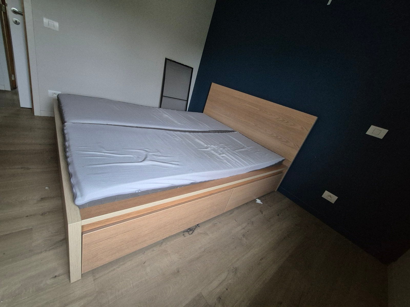 2-persoonsbed IKEA MALM – eikenfineer – 4 opberglades, Huis en Inrichting, Ophalen