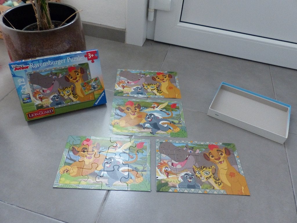 Puzzle Disney Lion Guars - 2 x 12 pièces, Enfants & Bébés, Jouets | Puzzles pour enfants, Enlèvement ou Envoi, Comme neuf