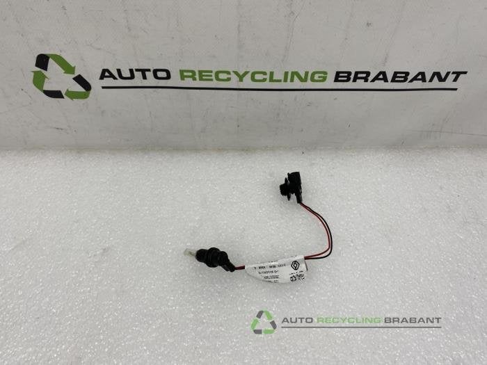 Circuit imprimé feu arrière droit d'un Renault Clio, -, 3 mois de garantie, Utilisé, -