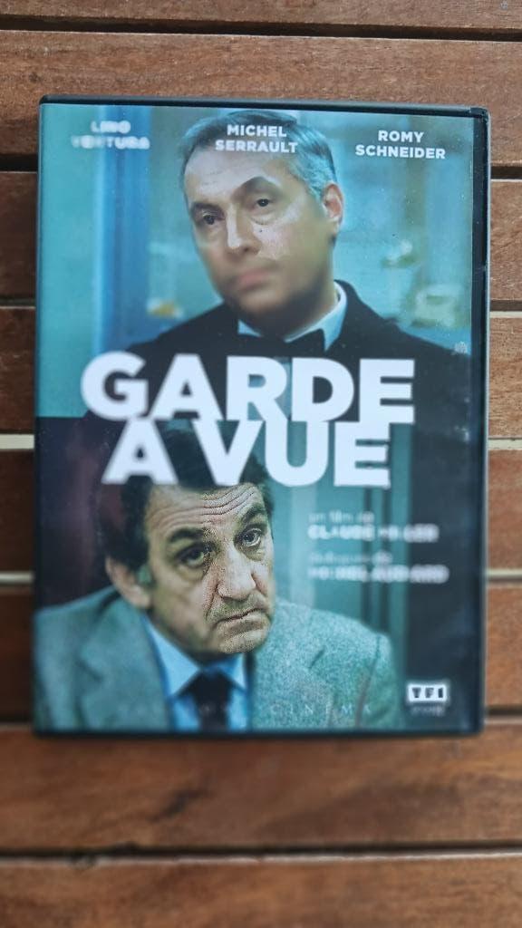 )))  Garde à Vue  //  L. Ventura /  M. Serrault  (((, Tous les âges, Enlèvement ou Envoi, Comme neuf, Détective et Thriller