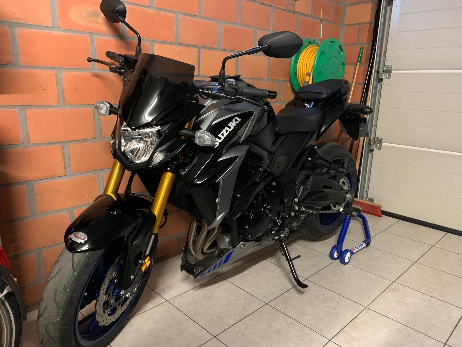 Suzuki gsx-s750 met opties, Motoren, Meer dan 35 kW, Handgeschakeld, Minimaal motorrijbewijs A1, 4 cilinders