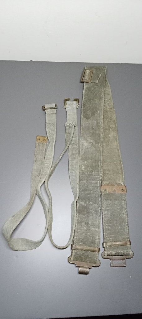 Lot brelage force aérienne ABL, Ophalen of Verzenden, Luchtmacht, Kleding of Schoenen