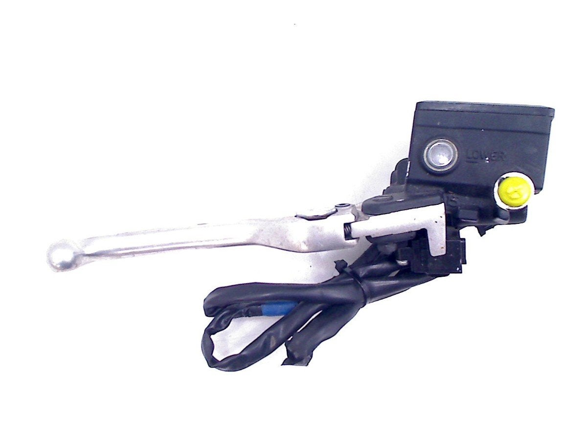 FREIN MAITRE CYLINDRE AVANT Yamaha, Motos, Dhr. S. di Majo, Utilisé, Info@cama-motorparts.nl, P.J. Troelstraweg 8 8
3144 CX  MAASSLUIS, NL
