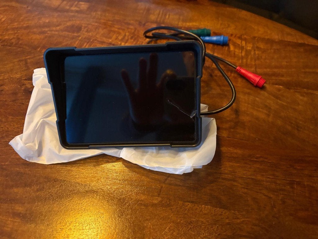 CARPLAY  MOTO avec DASHCAM AV/AR & TPMS, Enlèvement, Neuf