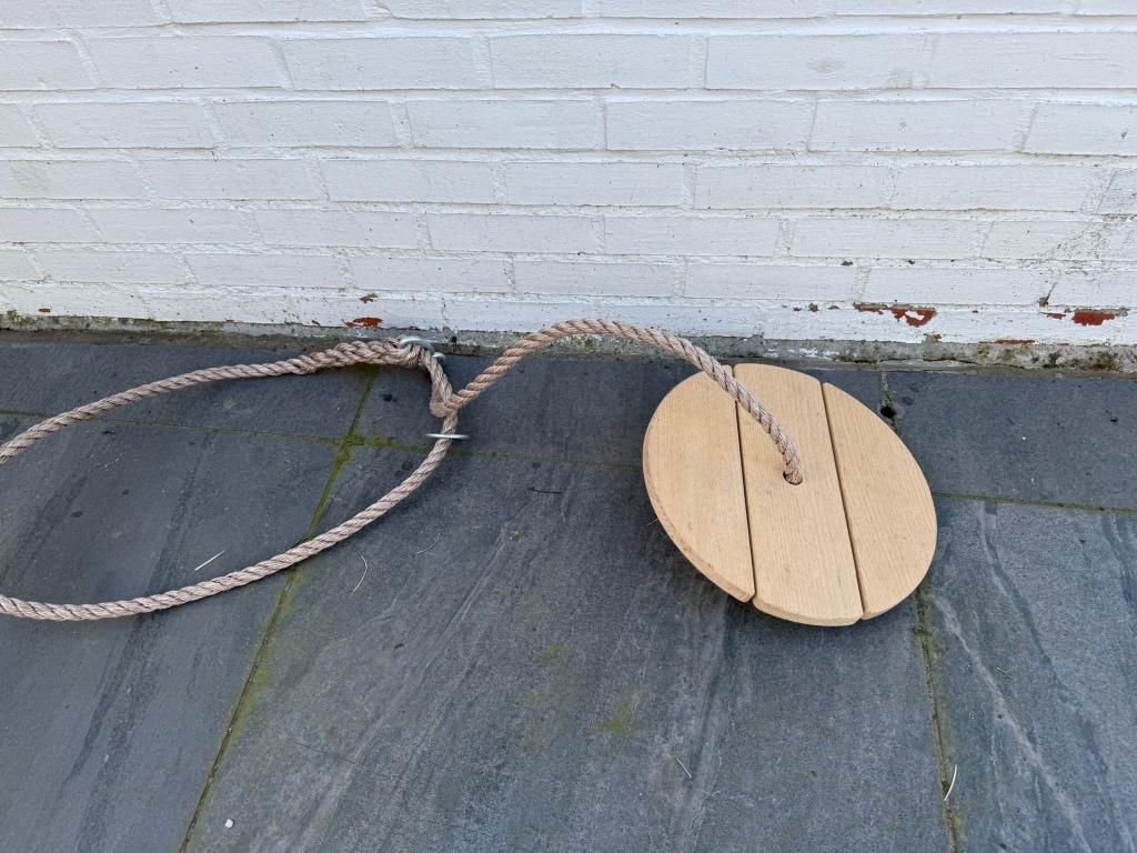 Houten schommelzitje met touw – klaar voor gebruik, Ophalen, Zo goed als nieuw, Schommel, Aanbouwonderdeel
