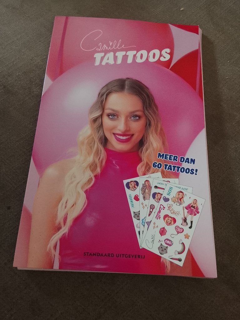 Camille boekje met tattoos, Collections, Autocollants, Enlèvement, Comme neuf