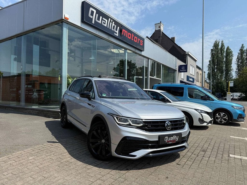 Volkswagen Tiguan Tiguan 2.0 TDI SCR 4Motion R-Line Business, Auto's, Automaat, 173 g/km, Gebruikt, 4 cilinders
