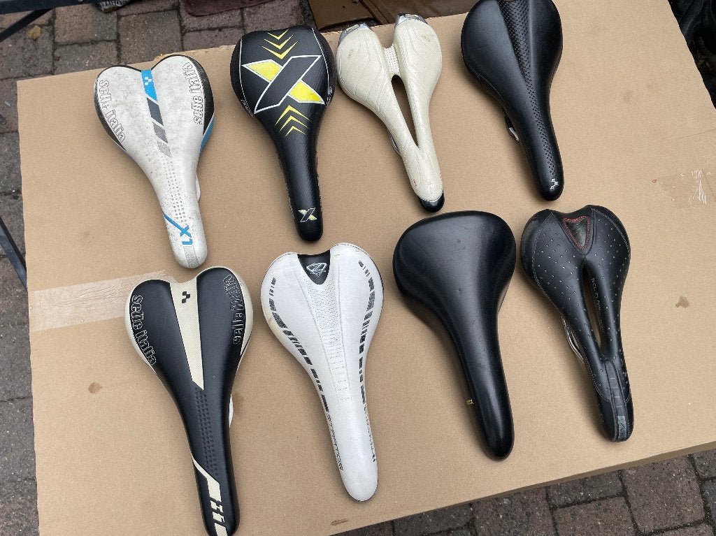 Partij van 8 gebruikte fietszadels, Fietsen en Brommers, Ophalen, Gebruikt, Zadel