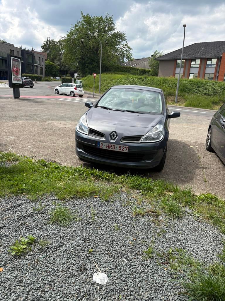 Renault Clio 1.2 benzine 2008 185000km, Auto's, Voorwielaandrijving, Stof, Euro 6, 4 cilinders