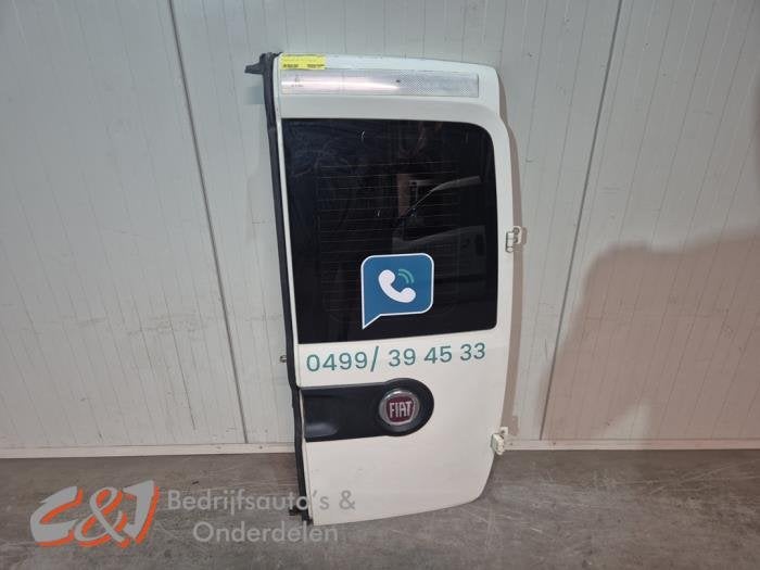 Achterdeur Bus-Bestelauto van een Fiat Doblo, Gebruikt, -, Deur, -