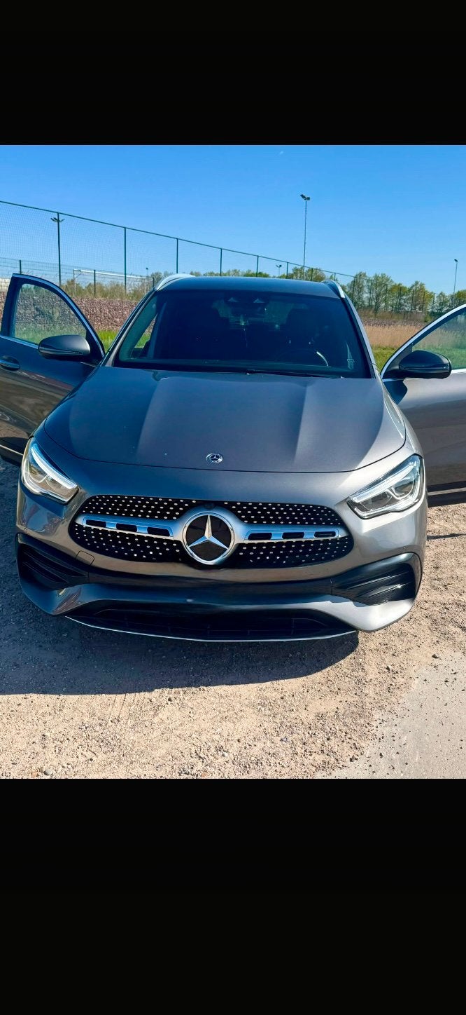 Mercedes Gla 200 Amg line, Autos, Argent ou Gris, Achat, Euro 6, Alcantara