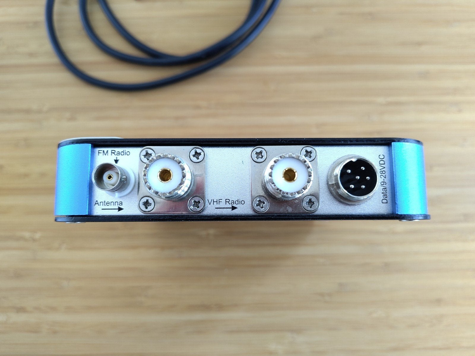AIS receiver met ingebouwde antennesplitter, Enlèvement ou Envoi