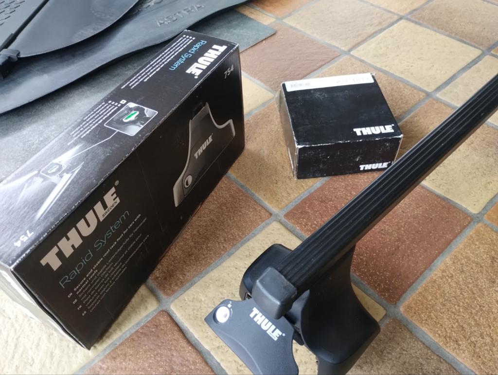 Barres de toit + Kit Thule Opel Astra Sports Tourer, Informatique & Logiciels, Enlèvement