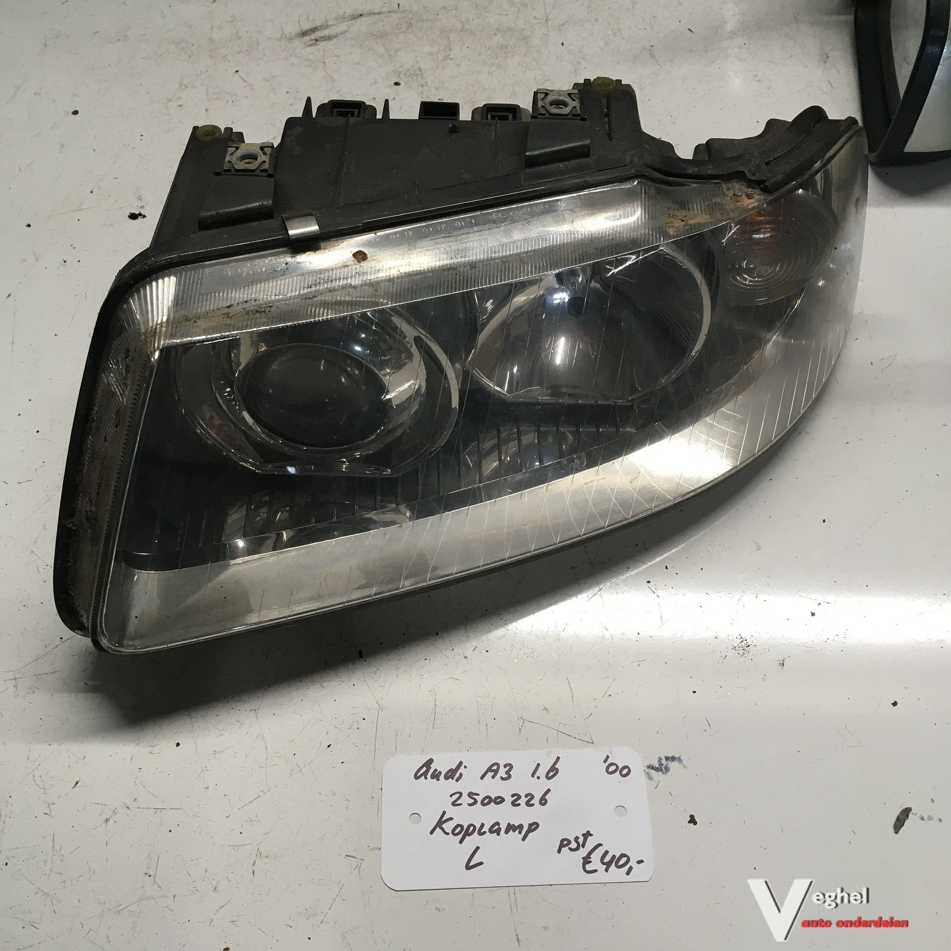 Audi A3 1.6 2000 2500226  Koplamp Links, -, Utilisé, -, -