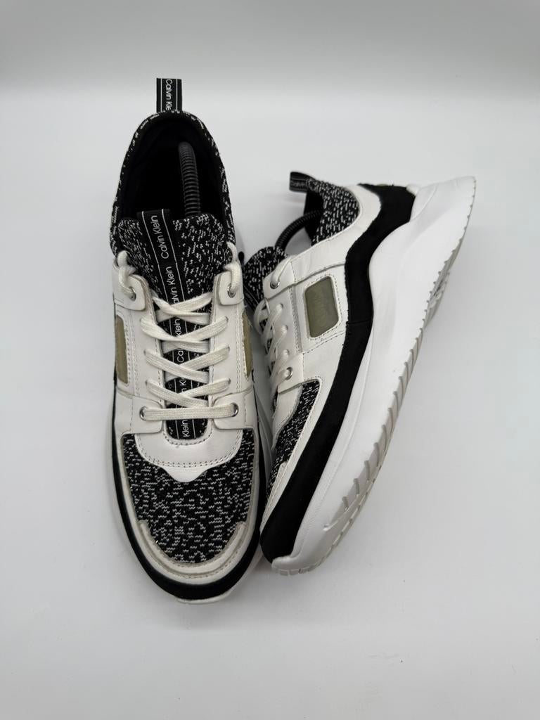 Calvin Klein Ultra Dad Sneakers – Zwart/Wit – Maat 41, Enlèvement ou Envoi, Sneakers et Baskets, Comme neuf, Blanc