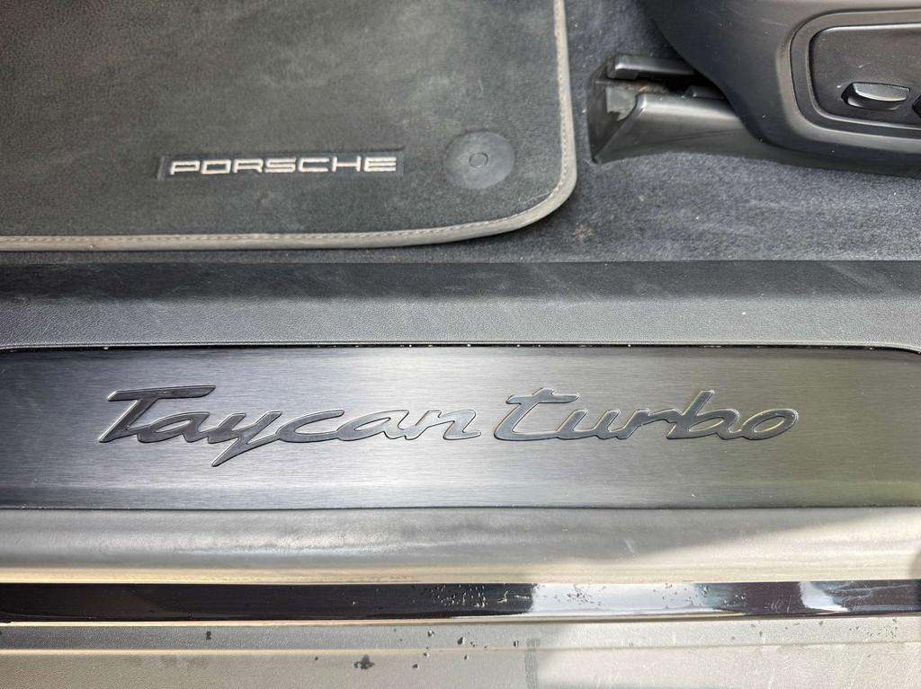 Porsche Taycan 93.4 kWh Taycan Turbo 625 Pk / 1EIGENAAR -, Automaat, Zwart, Berline, Vierwielaandrijving