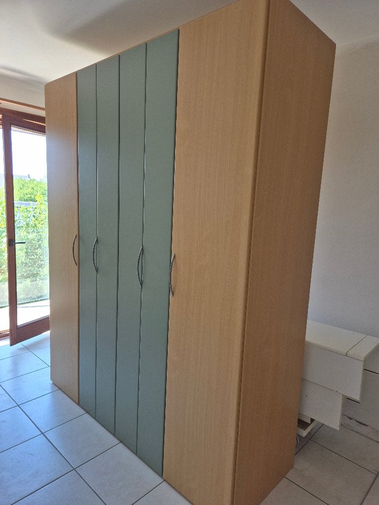 Kleerkast, Ophalen, Met deur(en), Gebruikt, 200 cm of meer
