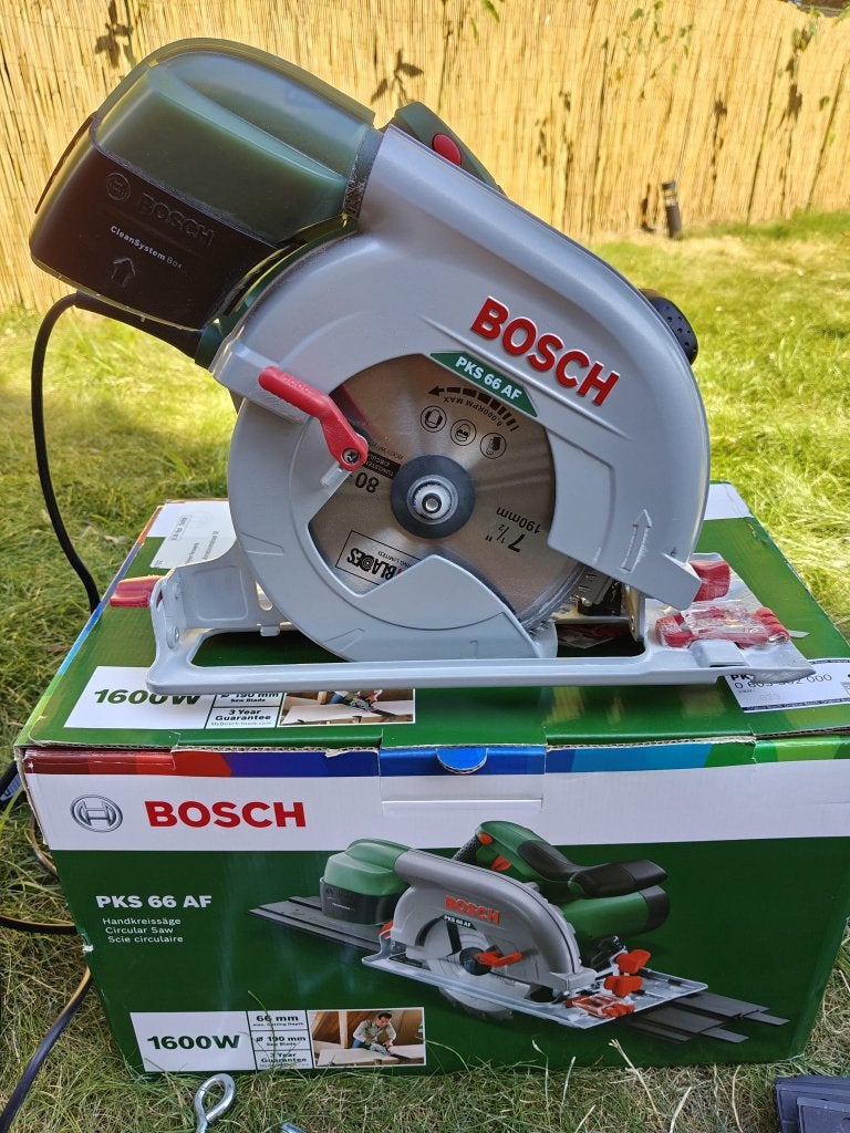 Bosch PKS 66 AF Cirkelzaag + 5 Geleiderails + extra 80T Zaag, Ophalen, Cirkelzaag, Zo goed als nieuw, 1200 watt of meer