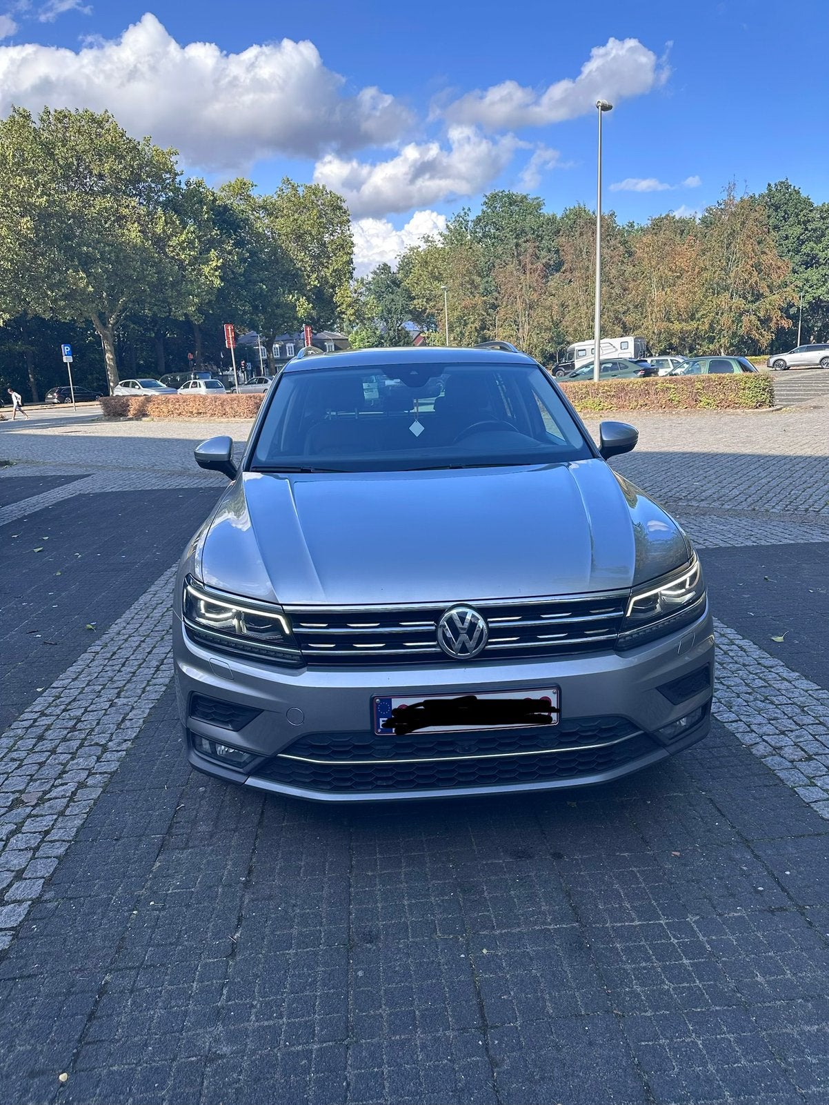 Volkswagen tiguan 2.0 tdi highline *pano dak 156770 km, Auto's, Volkswagen, Automaat, Beige, Leder, Bedrijf