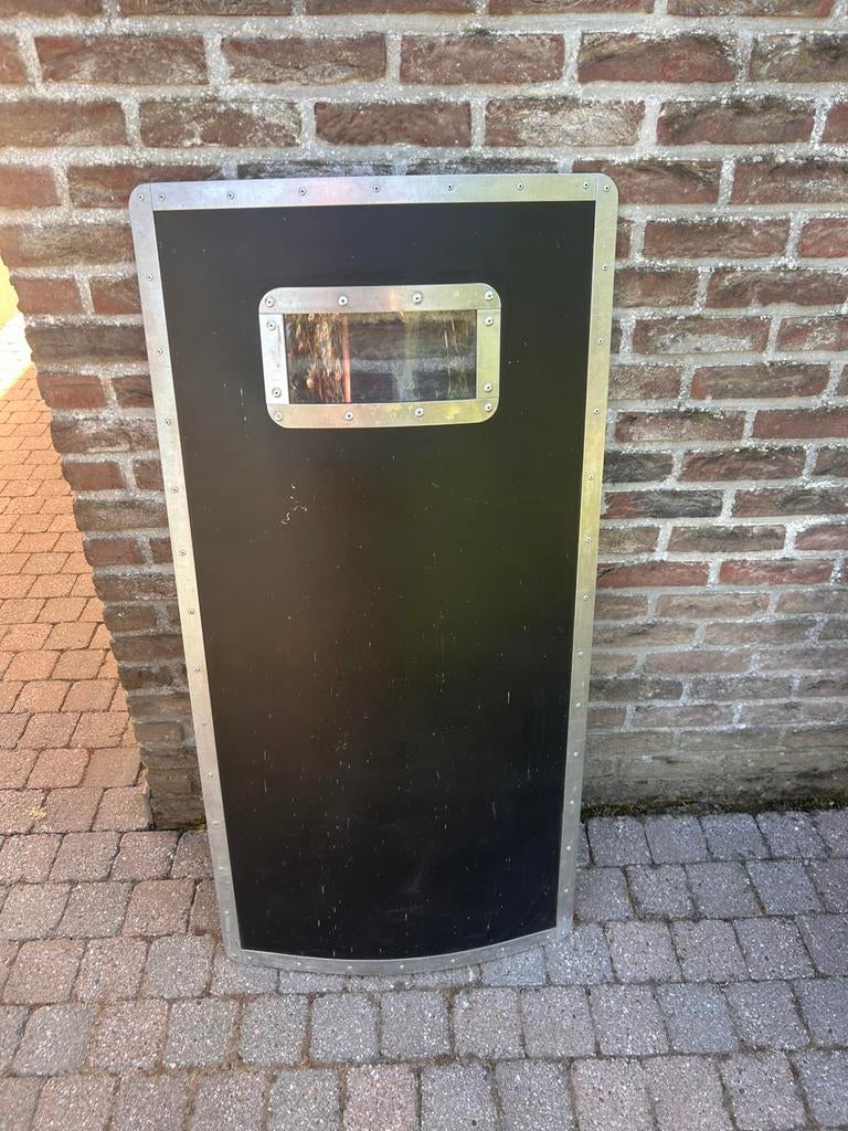 Airsoft-schild, Ophalen