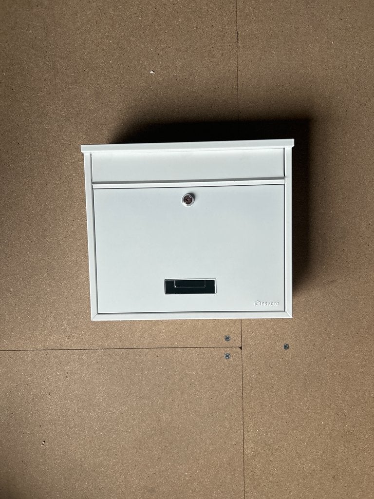 Practo Oxford brievenbus wit - B303B - 31x36x10 cm, Ophalen of Verzenden, Zo goed als nieuw, Staal, Wandbrievenbus