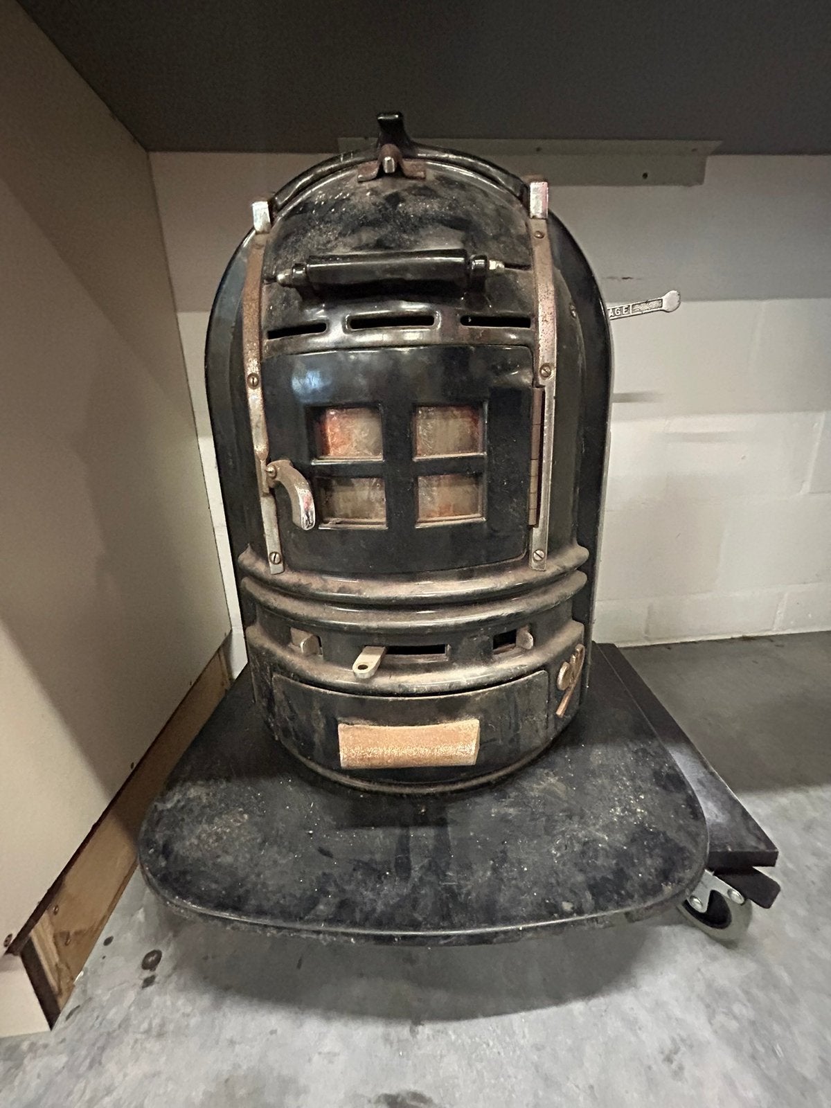 Beau poêle à charbon ancien en fonte, Enlèvement, Utilisé, Poêle à charbon