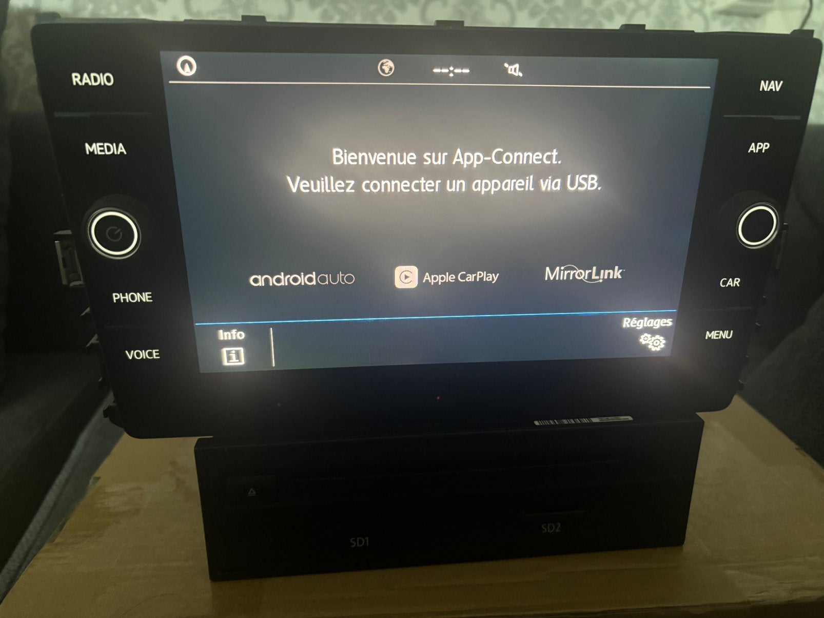 Autoradio MIB2 Nav CarPlay / Android Auto FULL ACTIVÉ, Autos : Divers, Autoradios, Comme neuf, Enlèvement ou Envoi