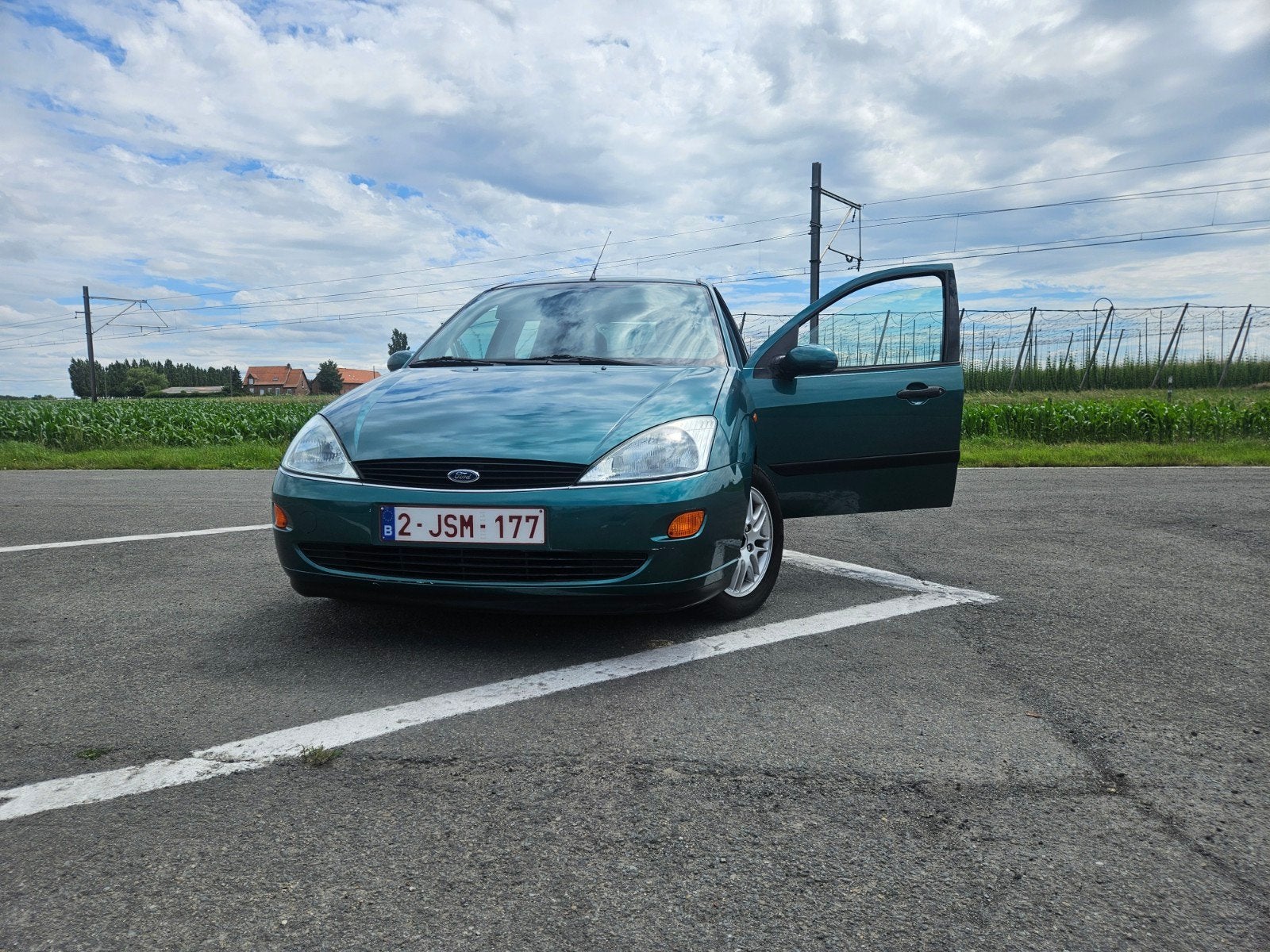 Ford focus Ghia 1600 16v benzine, Autos, Focus, Beige, Boîte manuelle, 5 portes