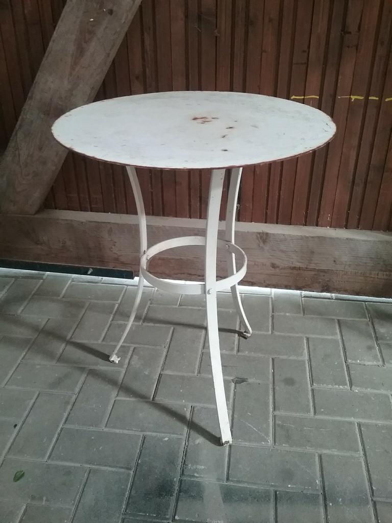 Ancienne table métallique très robuste, Enlèvement, Utilisé