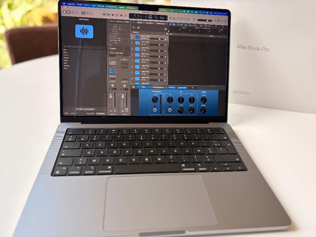 MacBook Pro 14" M1 Pro – 32 Go RAM – 1 To SSD – Parfait état, 32 GB, Autres tailles, Utilisé, 1 TB ou plus