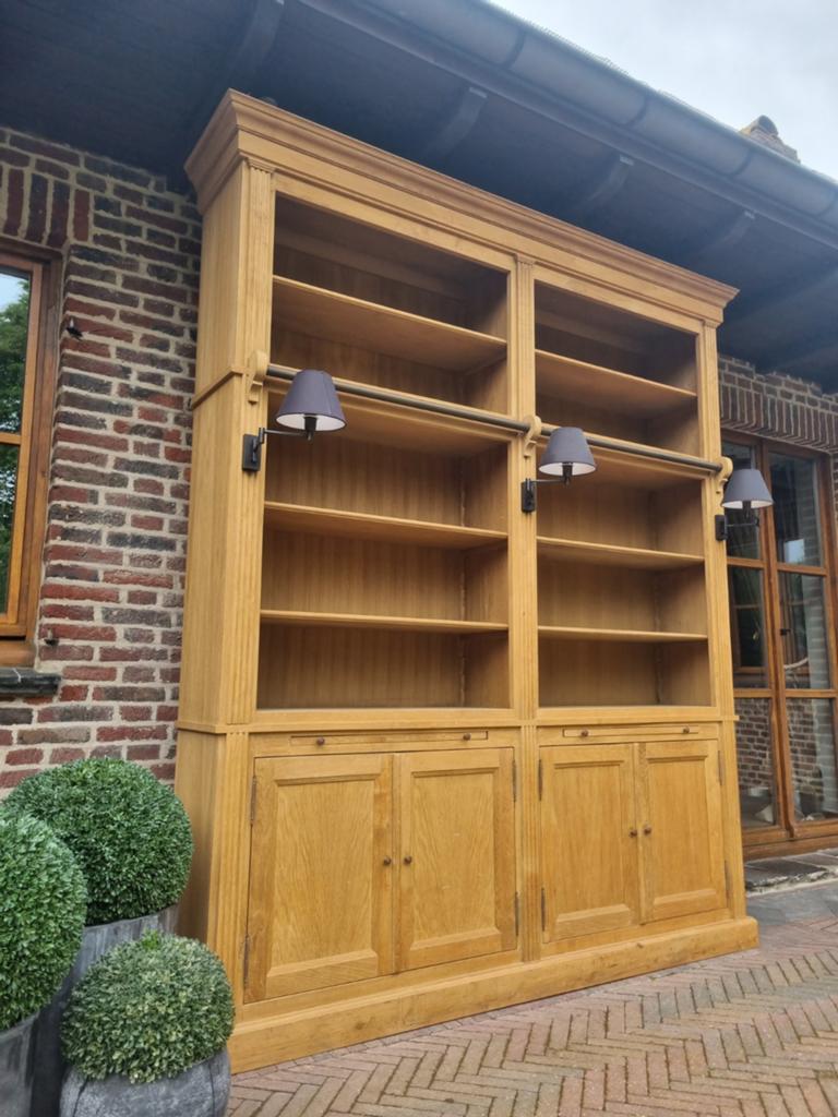 Eiken boekenkast/bibliotheekkast GRATIS LEVERING