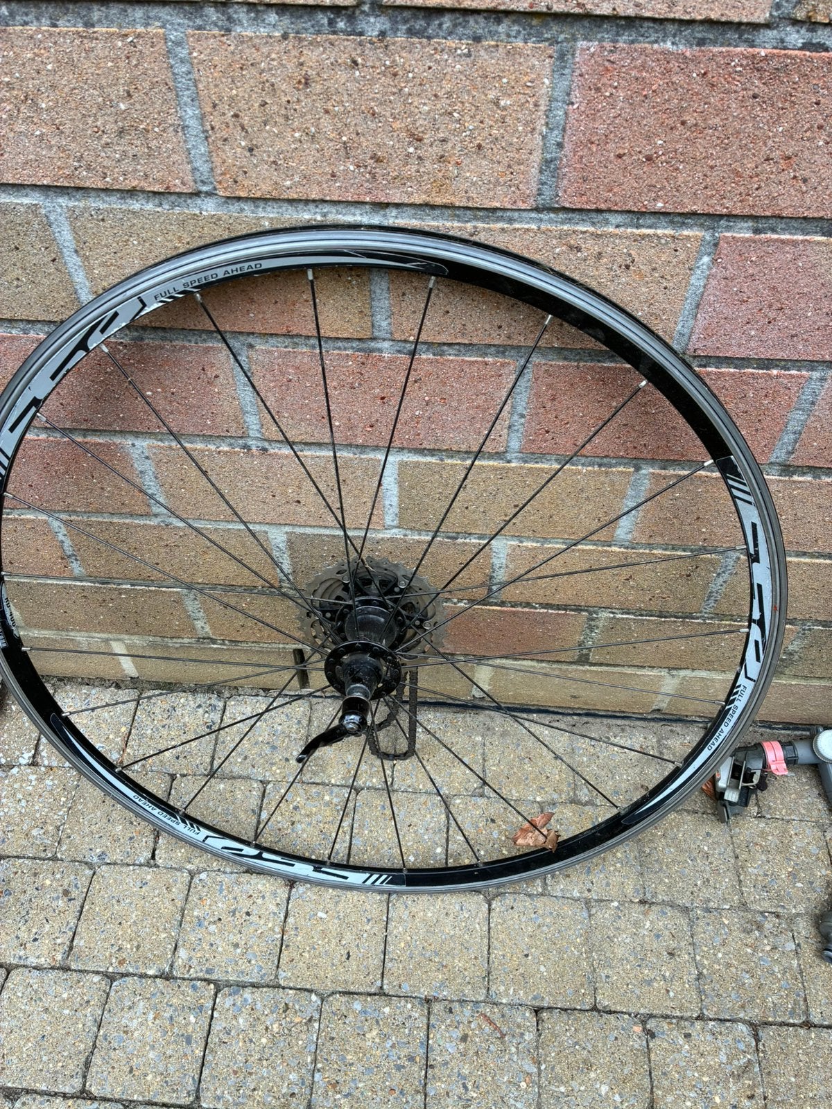 Wielen velgremmen, Fietsen en Brommers, Ophalen, Zo goed als nieuw