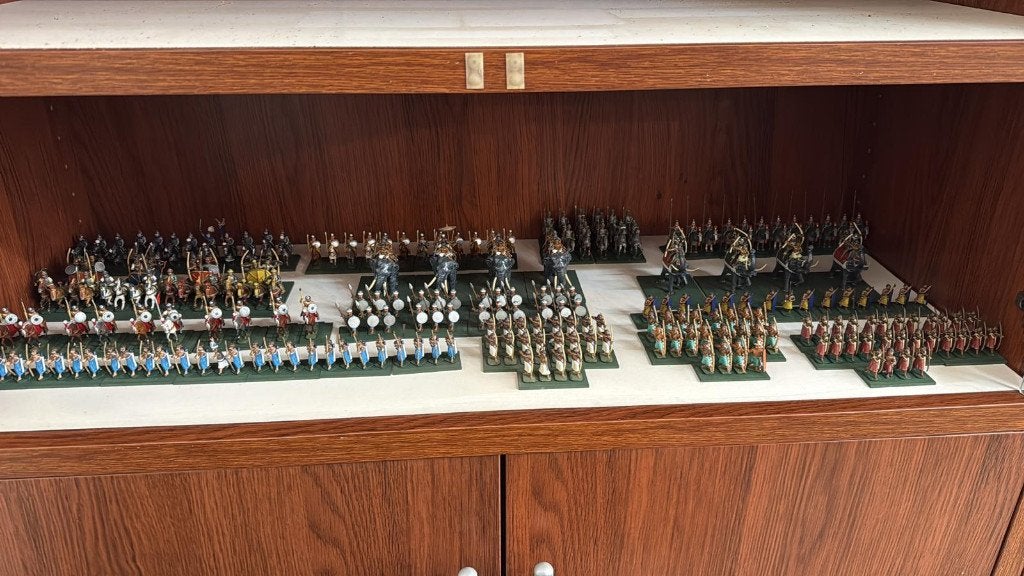 Tin soldiers 3 legers oudheid 28mm, Hobby en Vrije tijd, Ophalen, Zo goed als nieuw, Figuur of Figuren