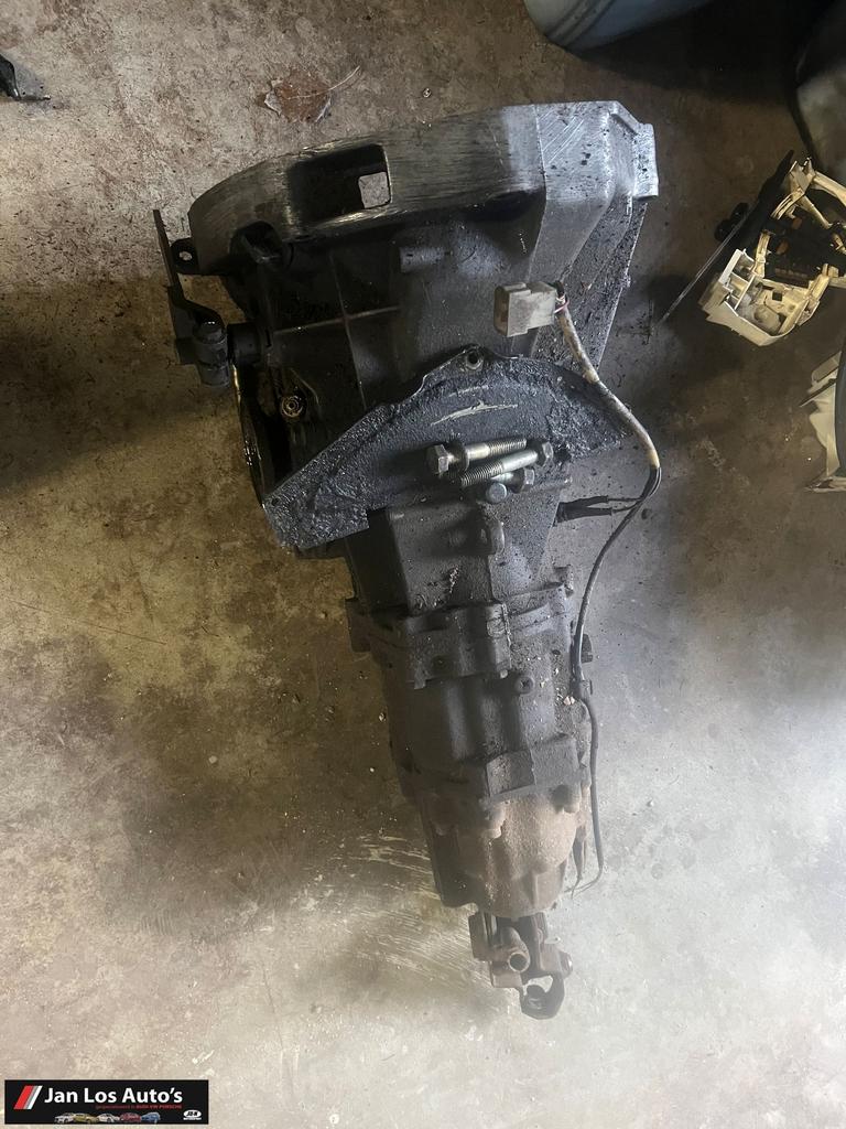 Audi 80 B2 100 typ44 C3 5 bak versnellingsbak, -, Origine de la pièce connue, Audi, Utilisé