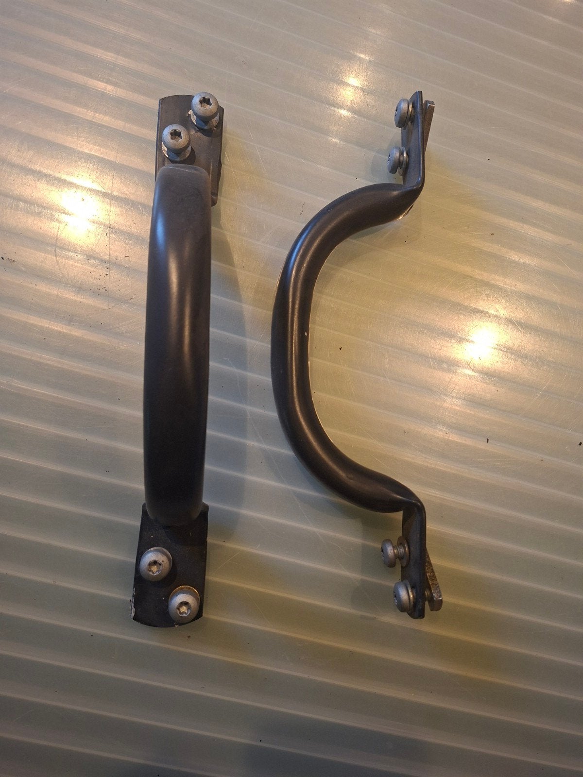 Defender standaard achterbumpers, Ophalen