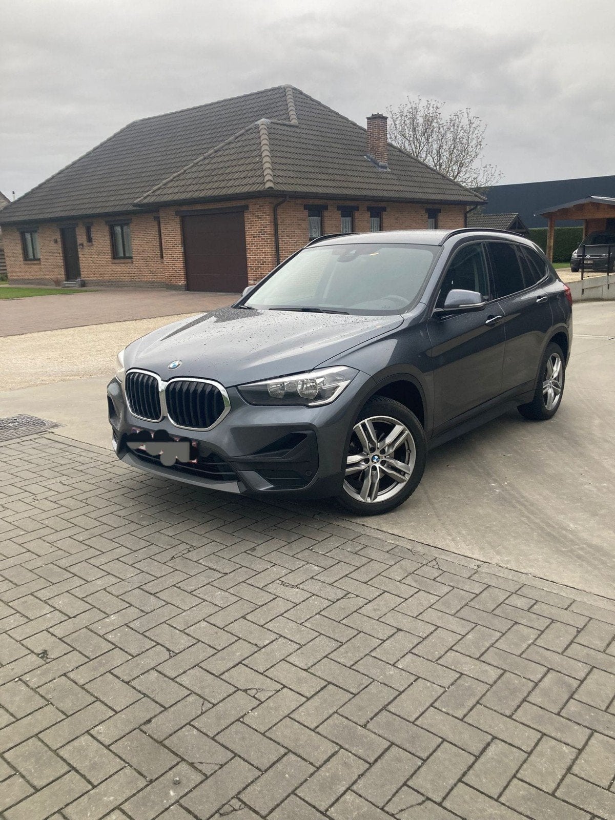 BMW X1 SDRIVE AUTOMATIQUE, Argent ou Gris, Achat, Euro 6, Noir
