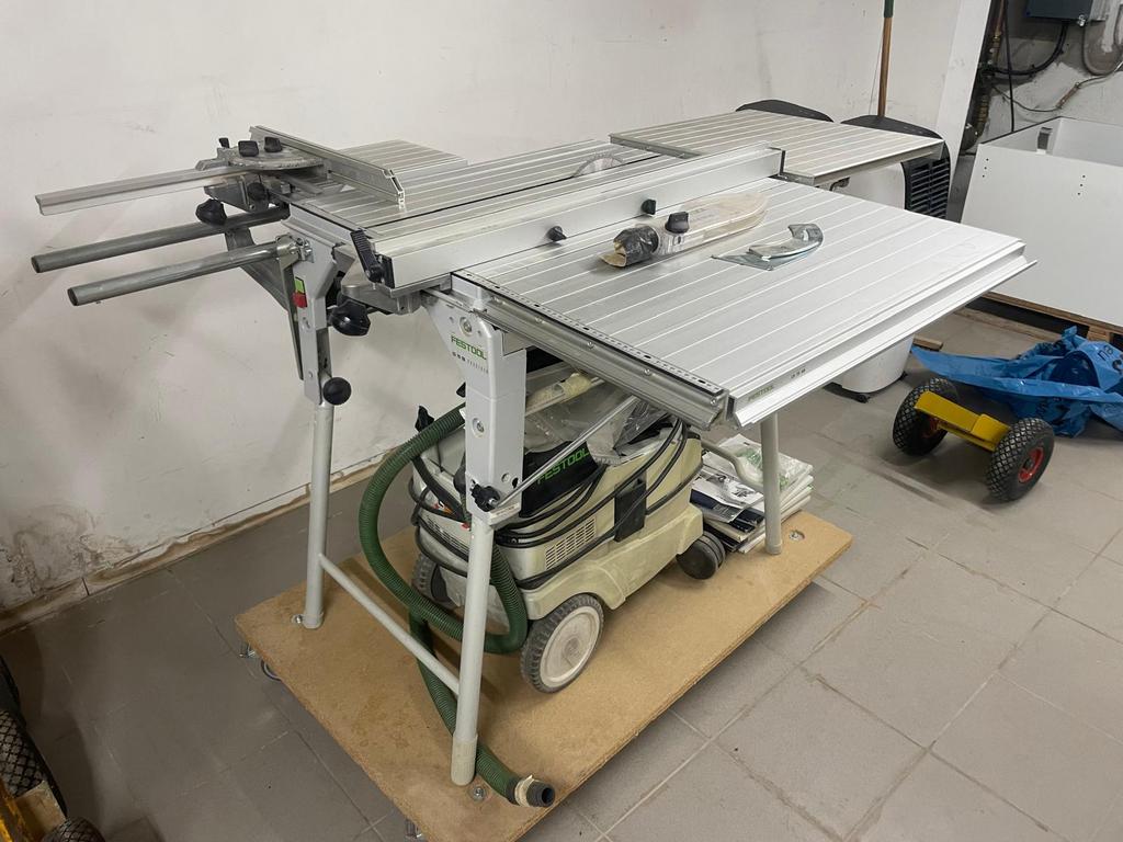 Festool tafelcirkelzaag met stofzuiger, Doe-het-zelf en Bouw, Gereedschap | Zaagmachines, Ophalen